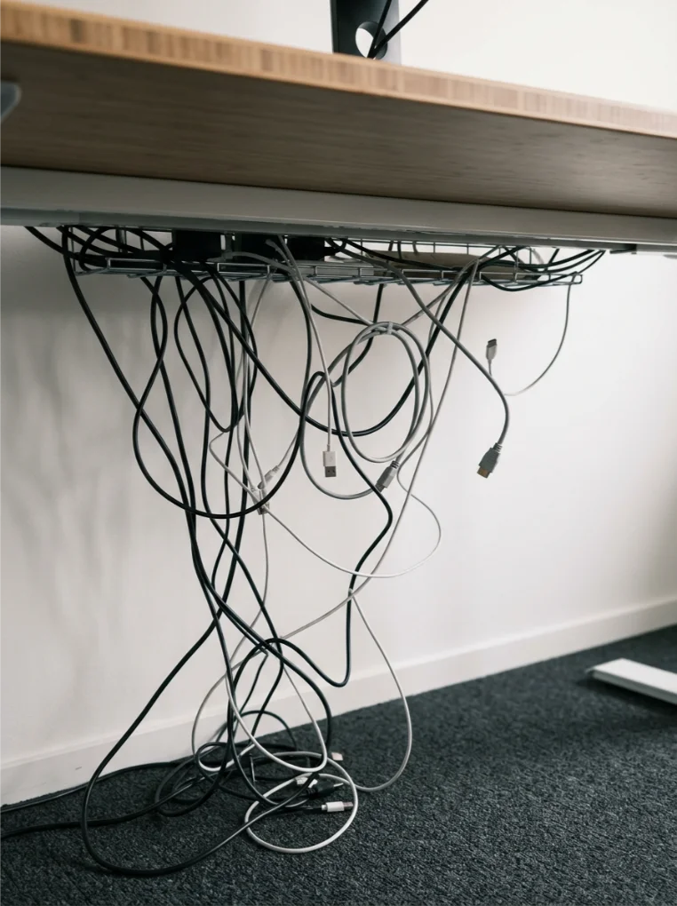 Hide cables with japandi home office